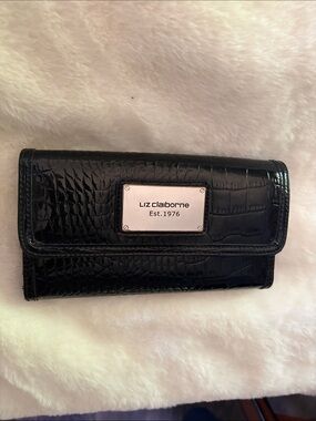 Liz Claiborne Black Croc-Embossed Continental Wallet with Metal Plate